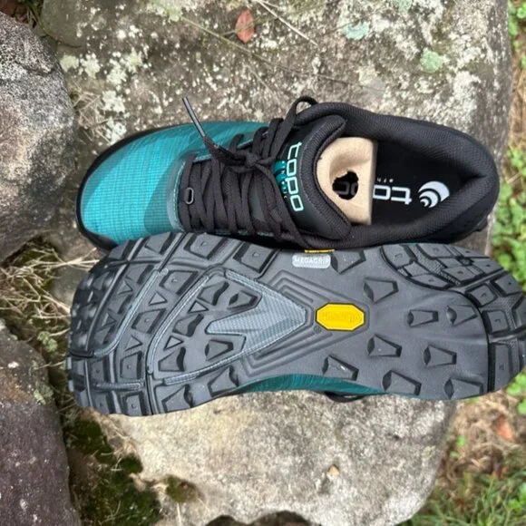 Topo Women's Ultraventure - Teal and Black Womens Sz 10.5 - Picture 4 of 4